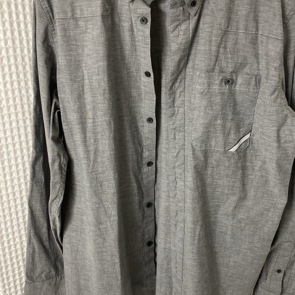 Mens Oakley Button Down with Pocket - Size XL - Picture 4 of 9